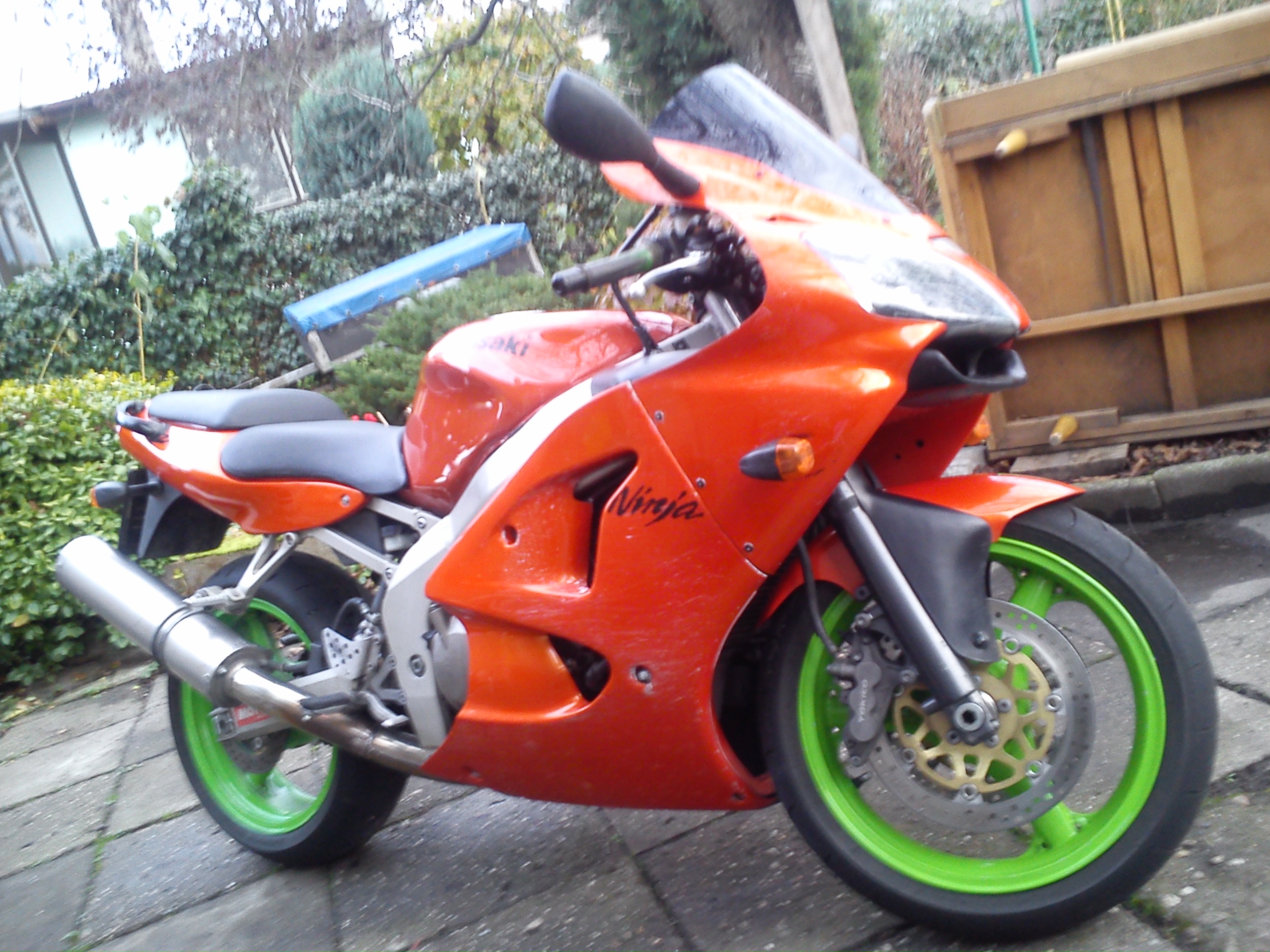 Ninja ZX-6R 2000 – Prodáno